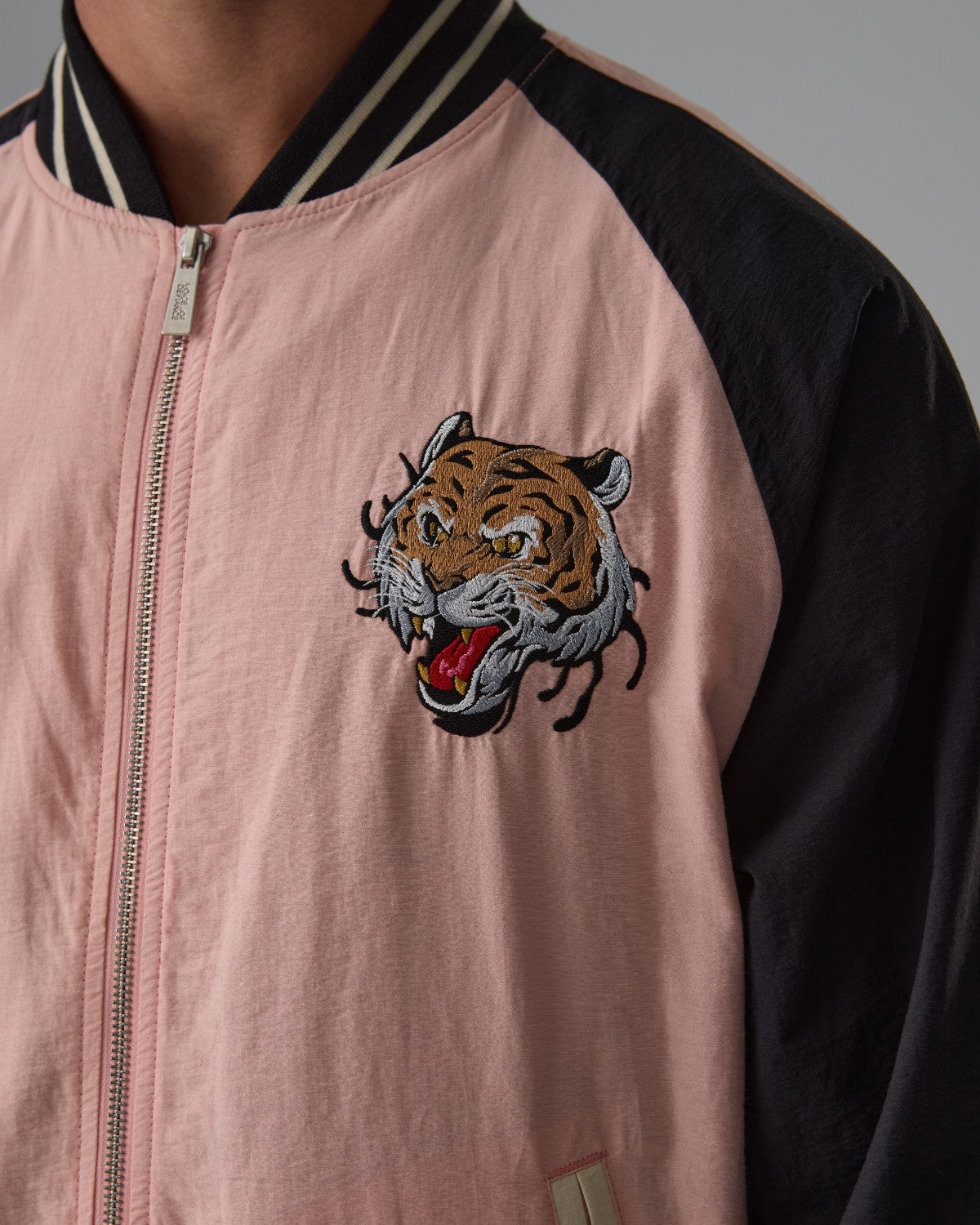Rumble Jungle - Salmon/Black