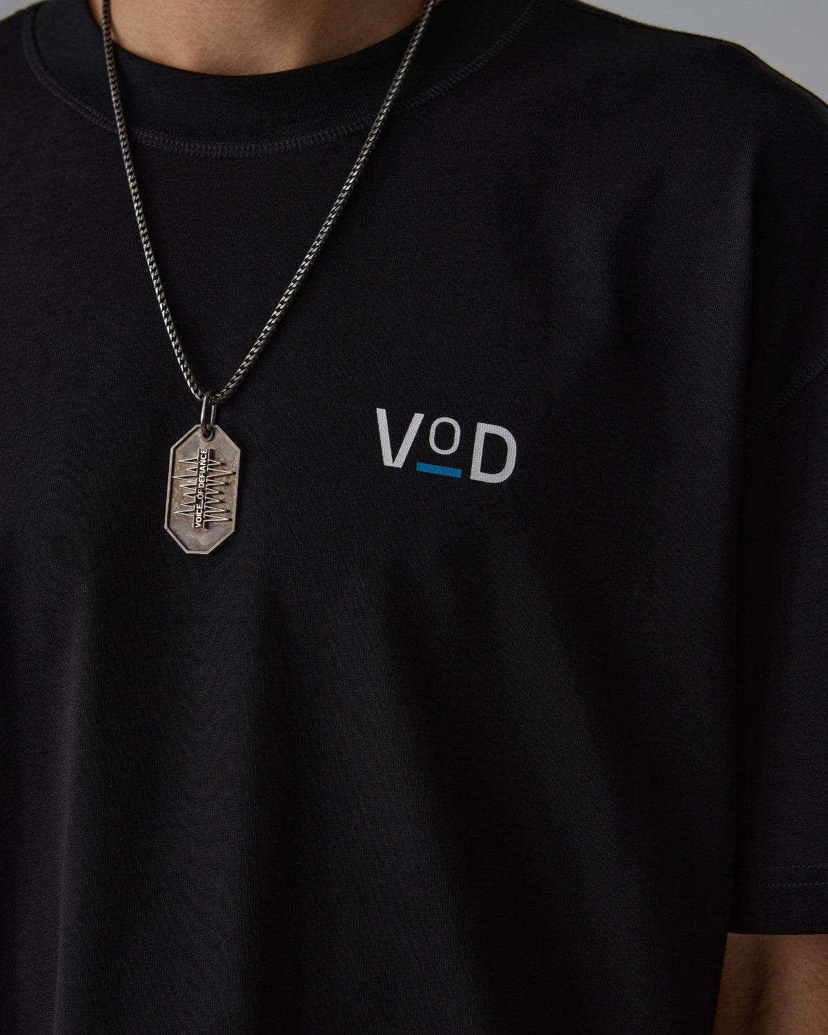 White Lines Cherry - Black